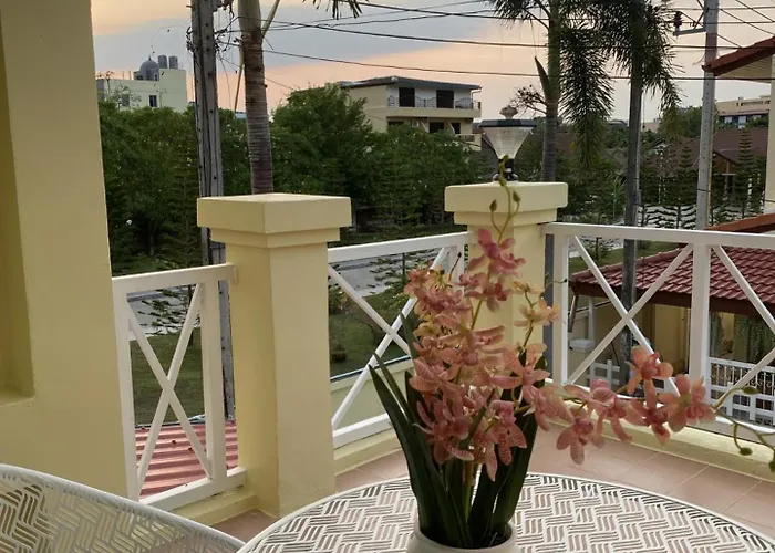 Kata Beach Townhouse